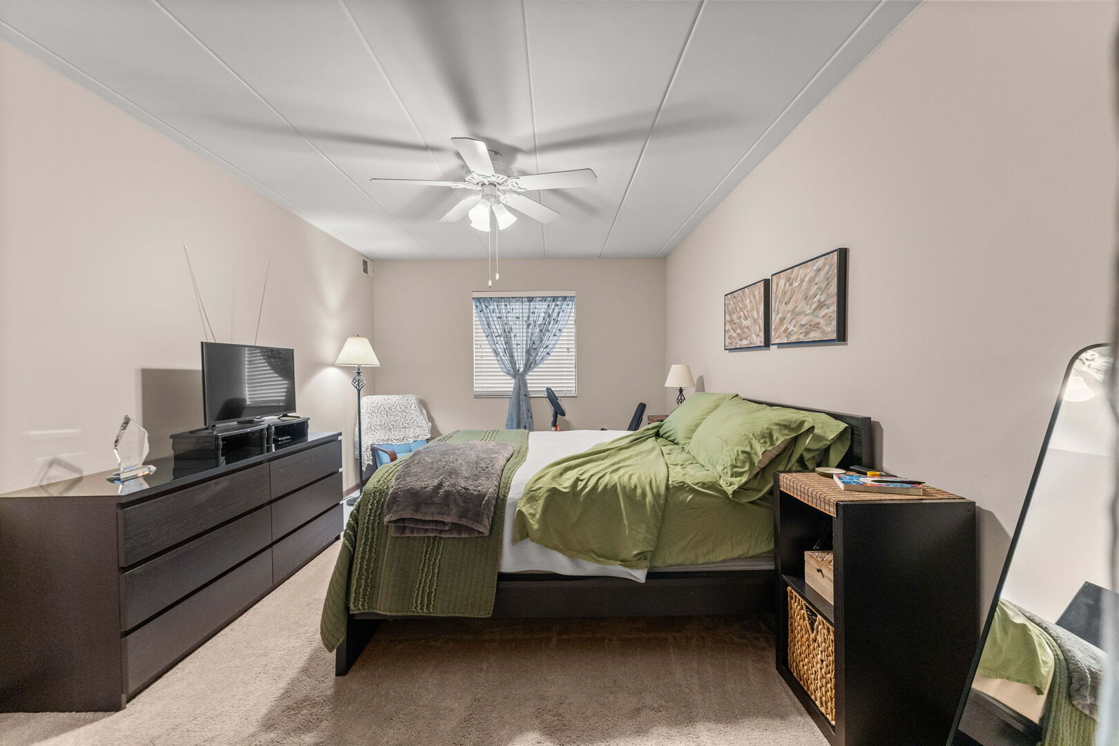 4926 134TH Street Unit: 204