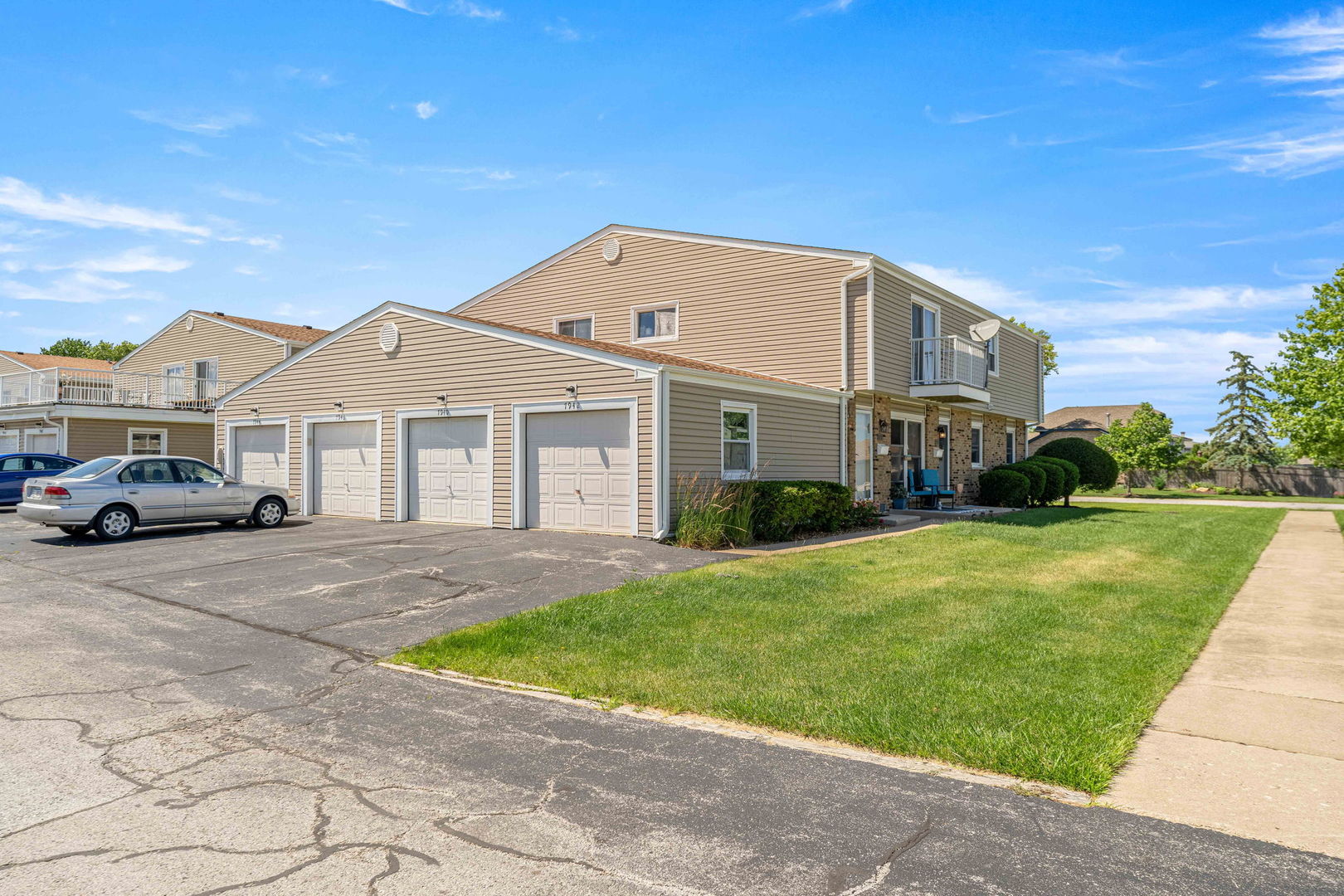 7940 163 Place Unit: 7940
