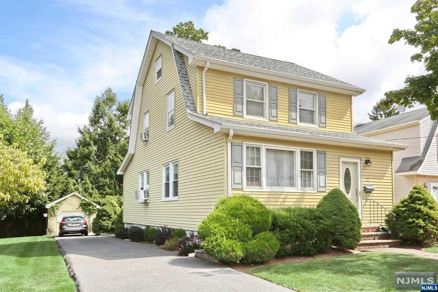 96 Seneca Avenue
