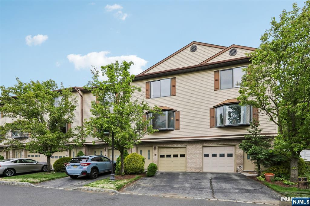 201 Watchung Avenue C19
