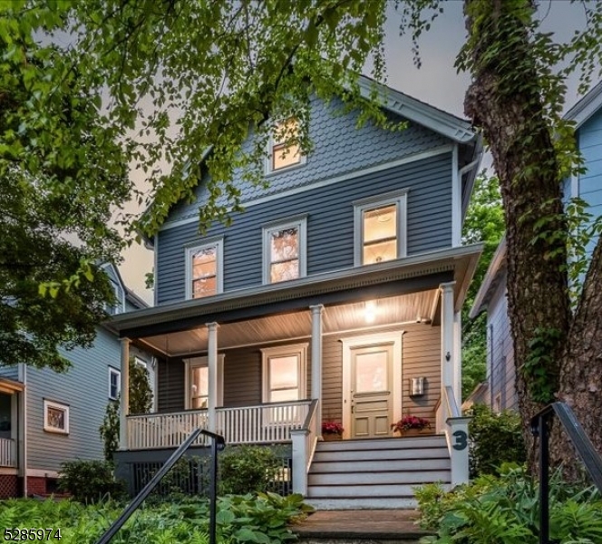 3 Dodd St