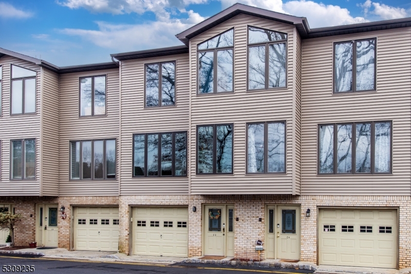 100 E Passaic Ave Cc-3 C3
