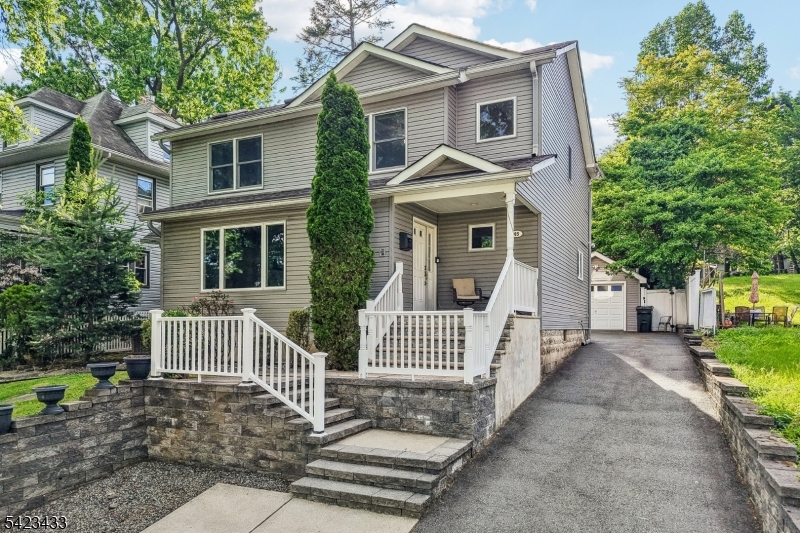 45 Hillside Ave