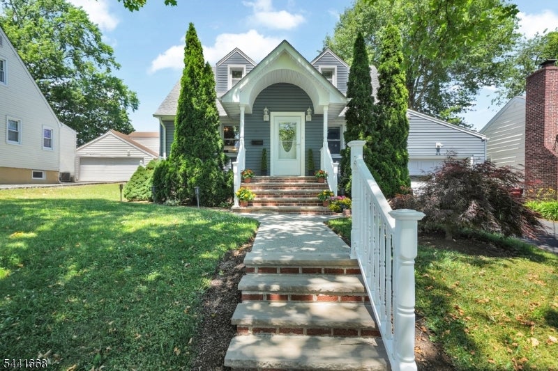 38 Kierstead Ave