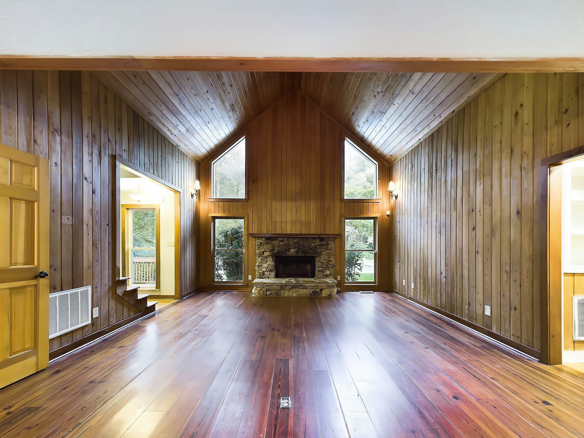 4741 RAILROAD Avenue B B