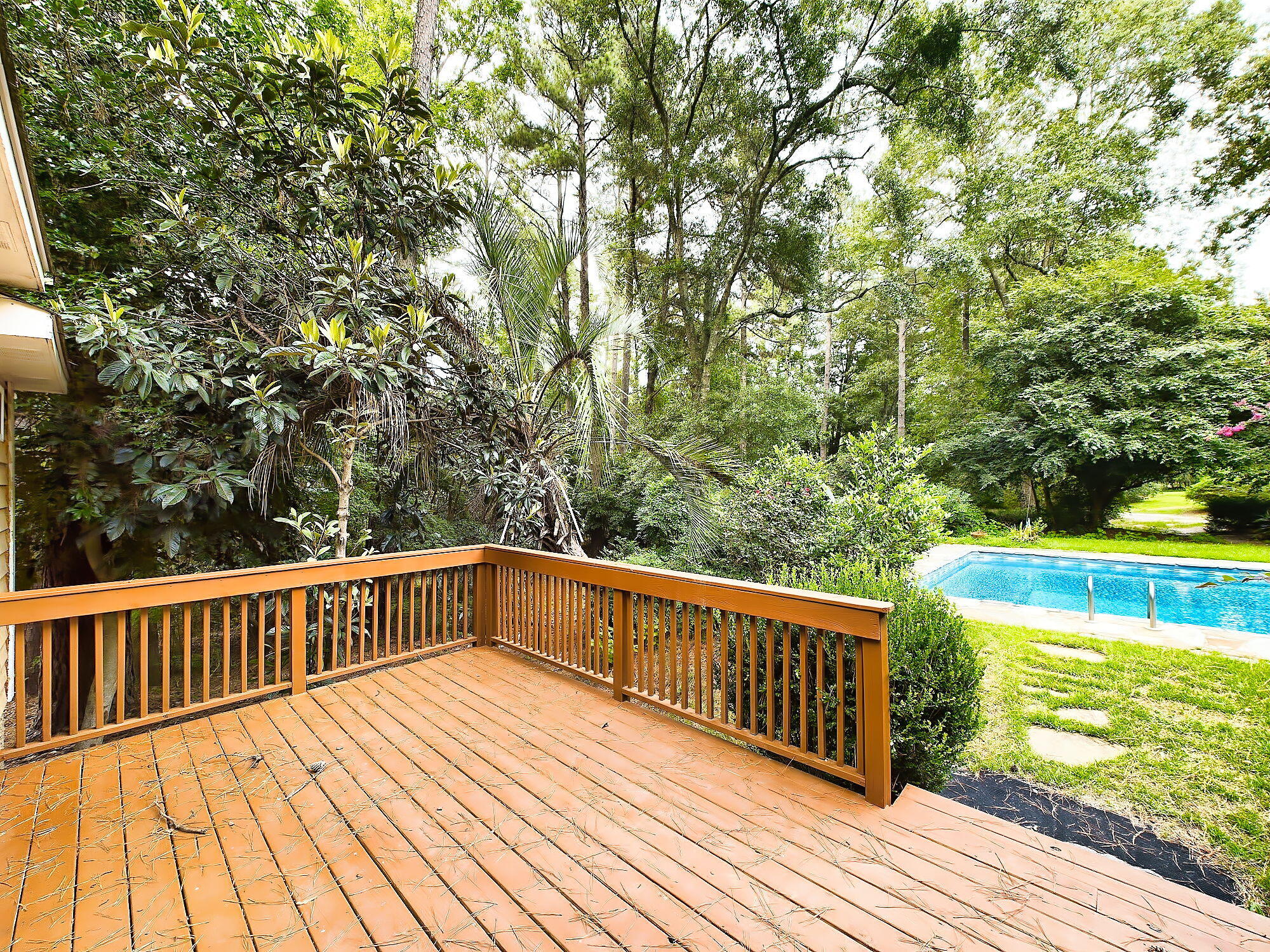 4741 RAILROAD Avenue B B