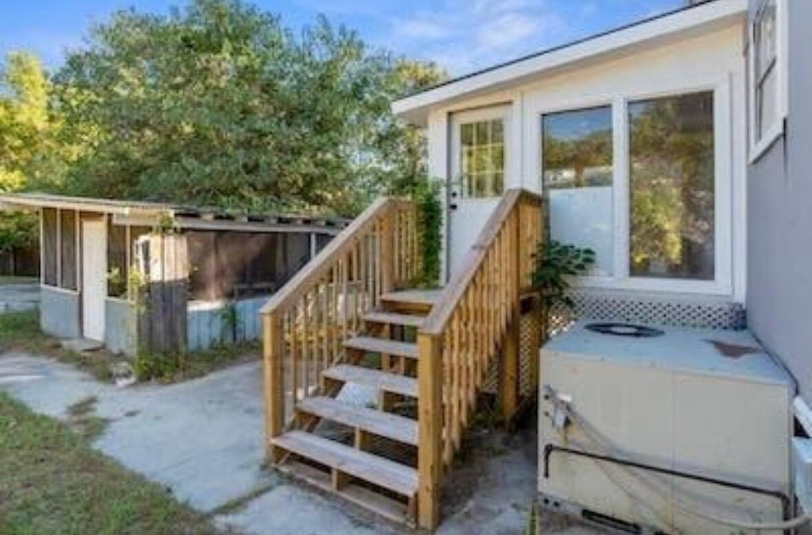 3011 Storey Drive