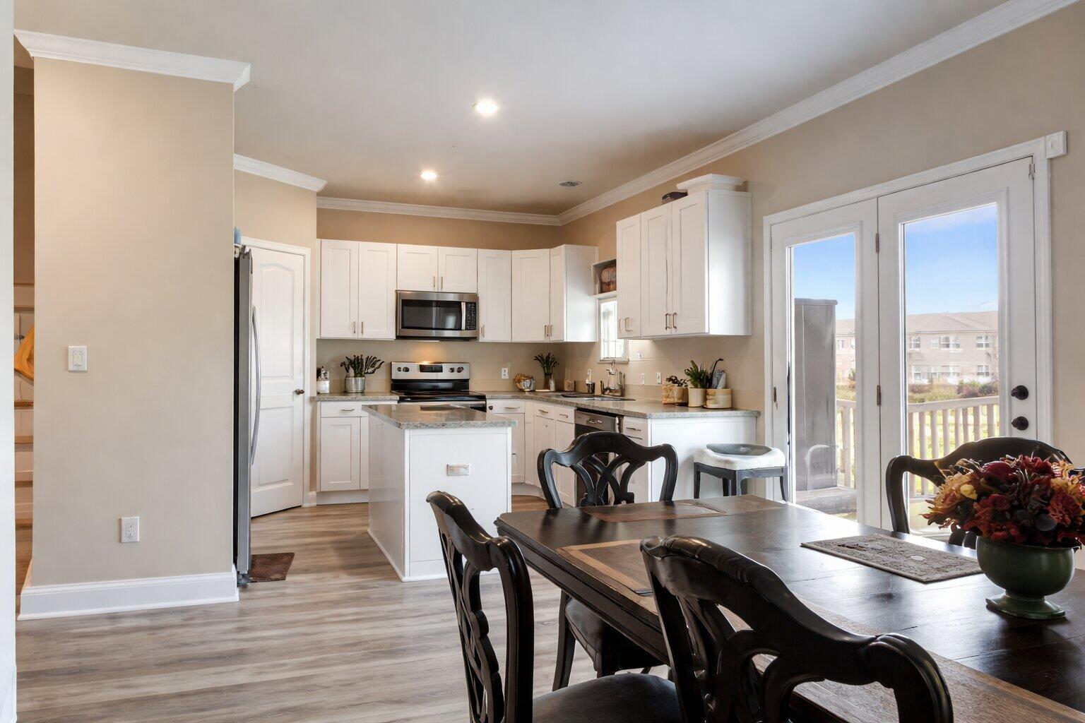 2413 Faith Trail