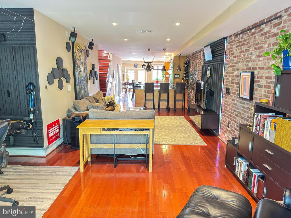 507 M STREET NE 2
