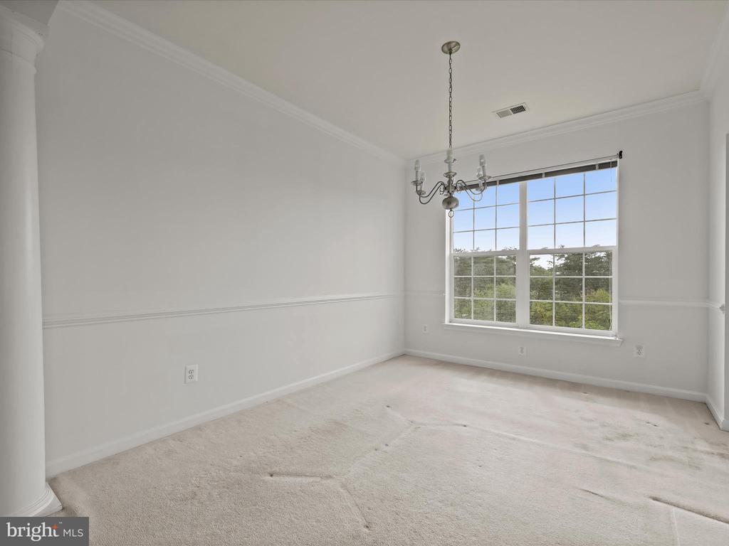 8600 ROAMING RIDGE WAY 406