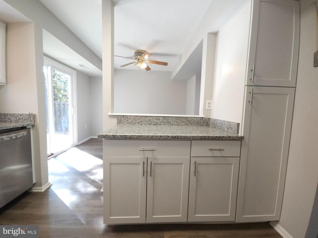 3915 LIGHT ARMS PLACE