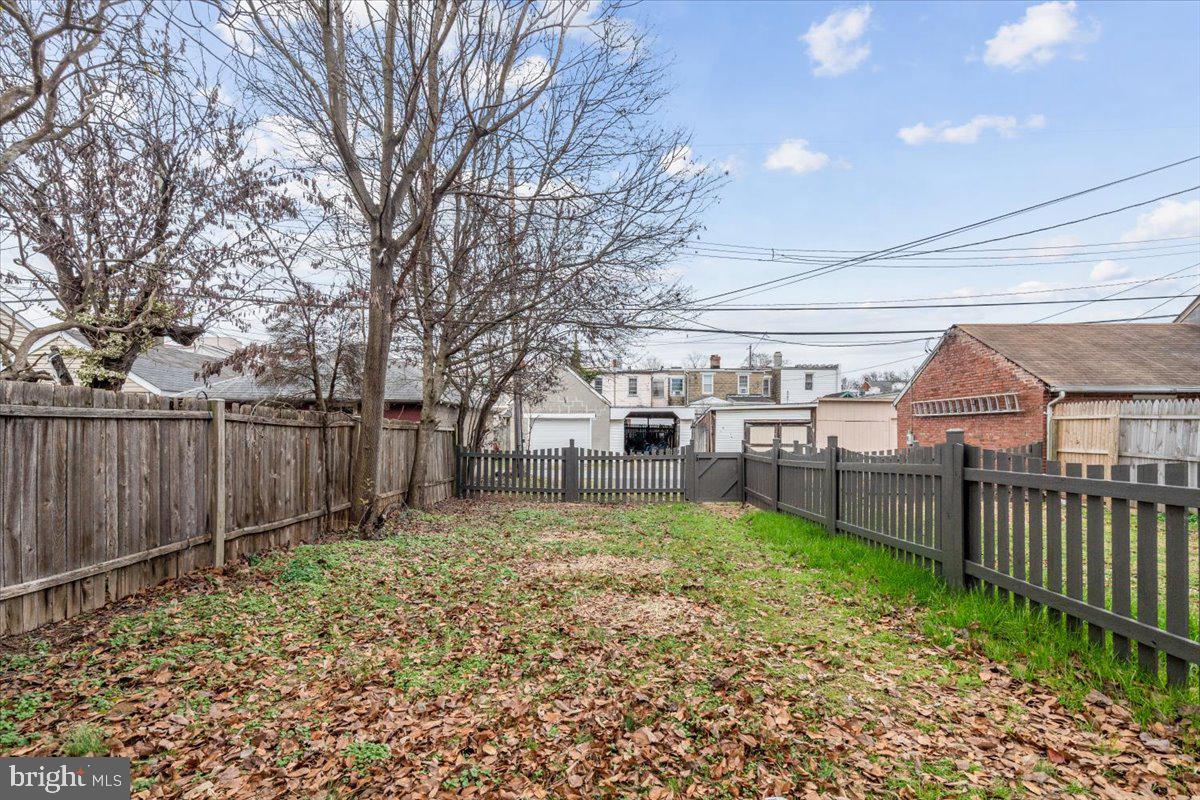 706 TRAIL AVENUE