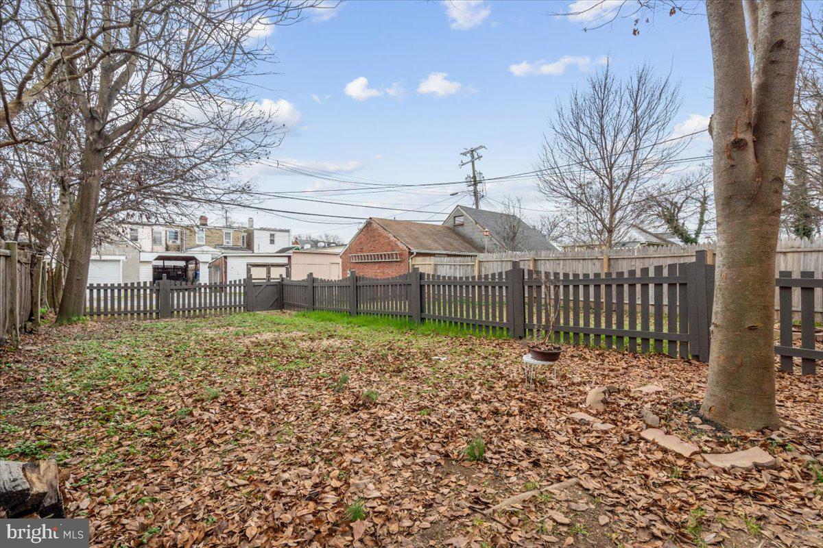 706 TRAIL AVENUE