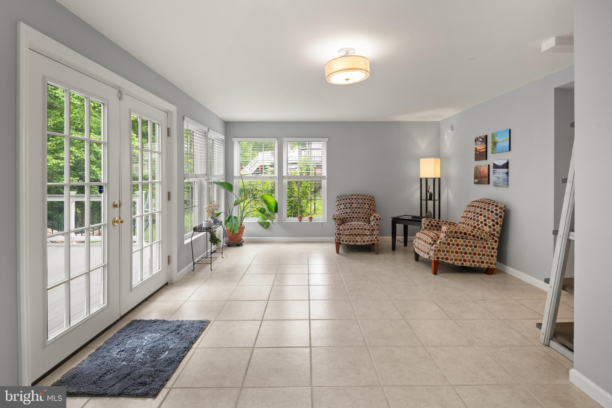 2502 HAYDEN DRIVE