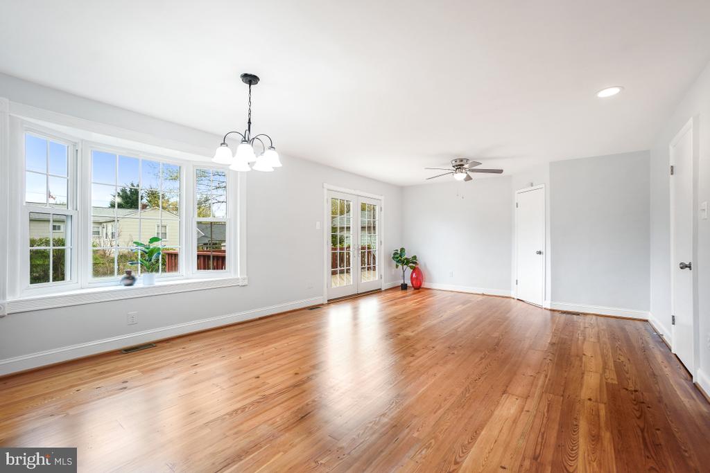 1000 VEIRS MILL ROAD
