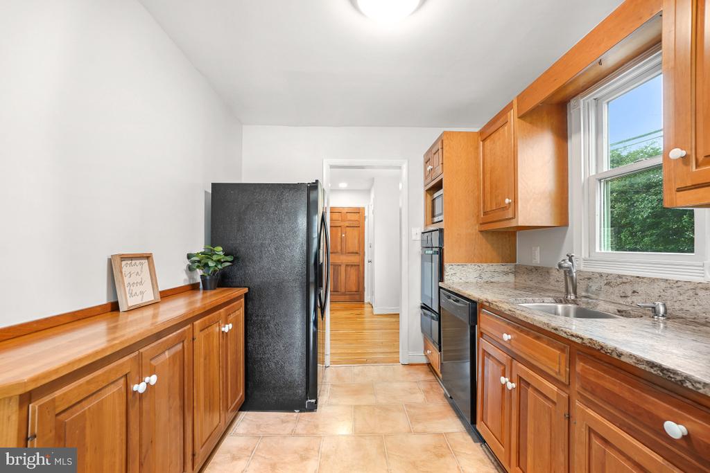 1000 VEIRS MILL ROAD