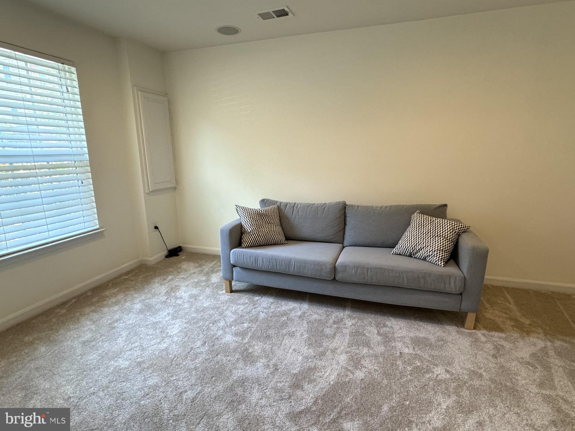 5302 STREAM BANK LANE