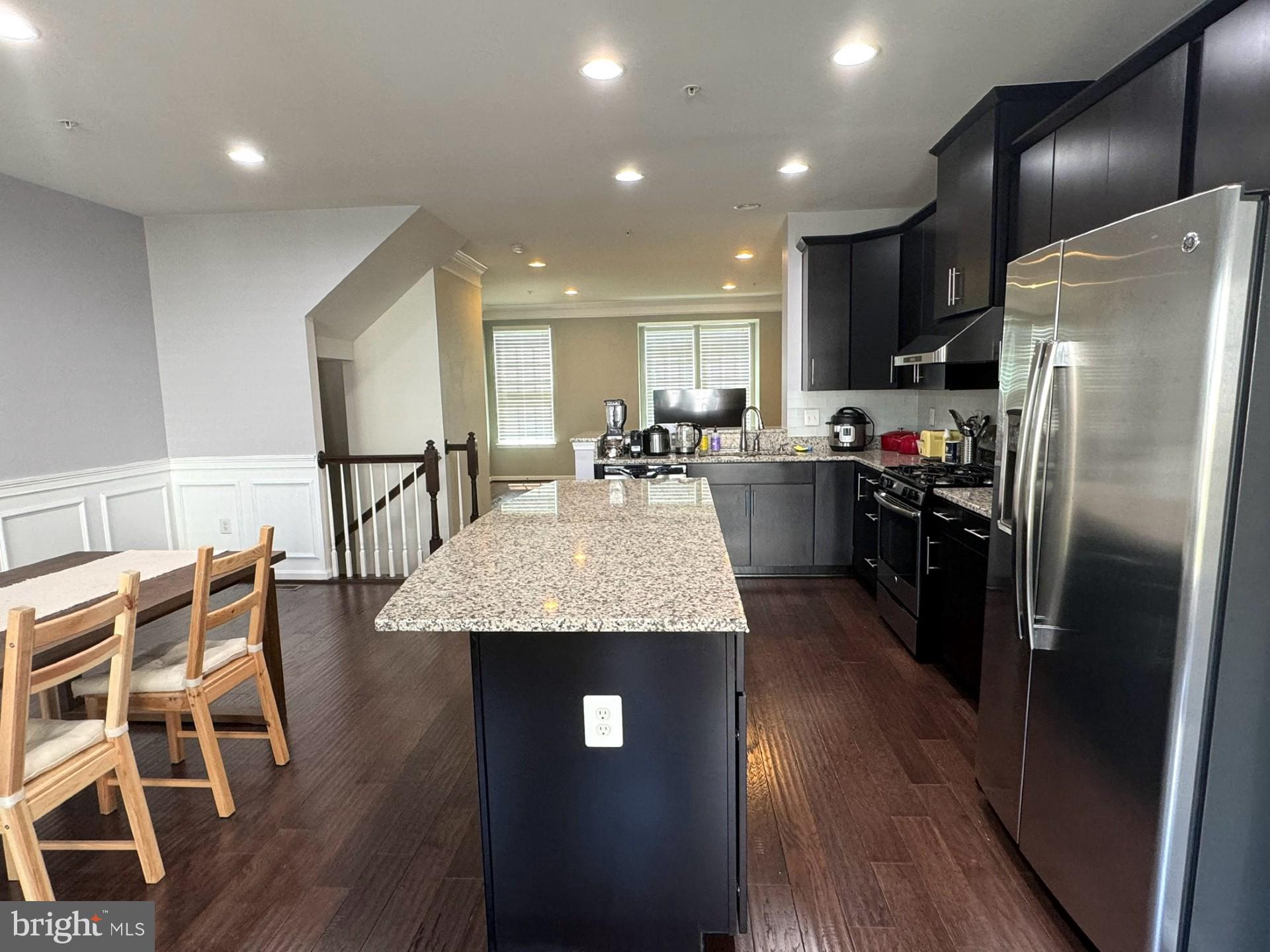 5302 STREAM BANK LANE