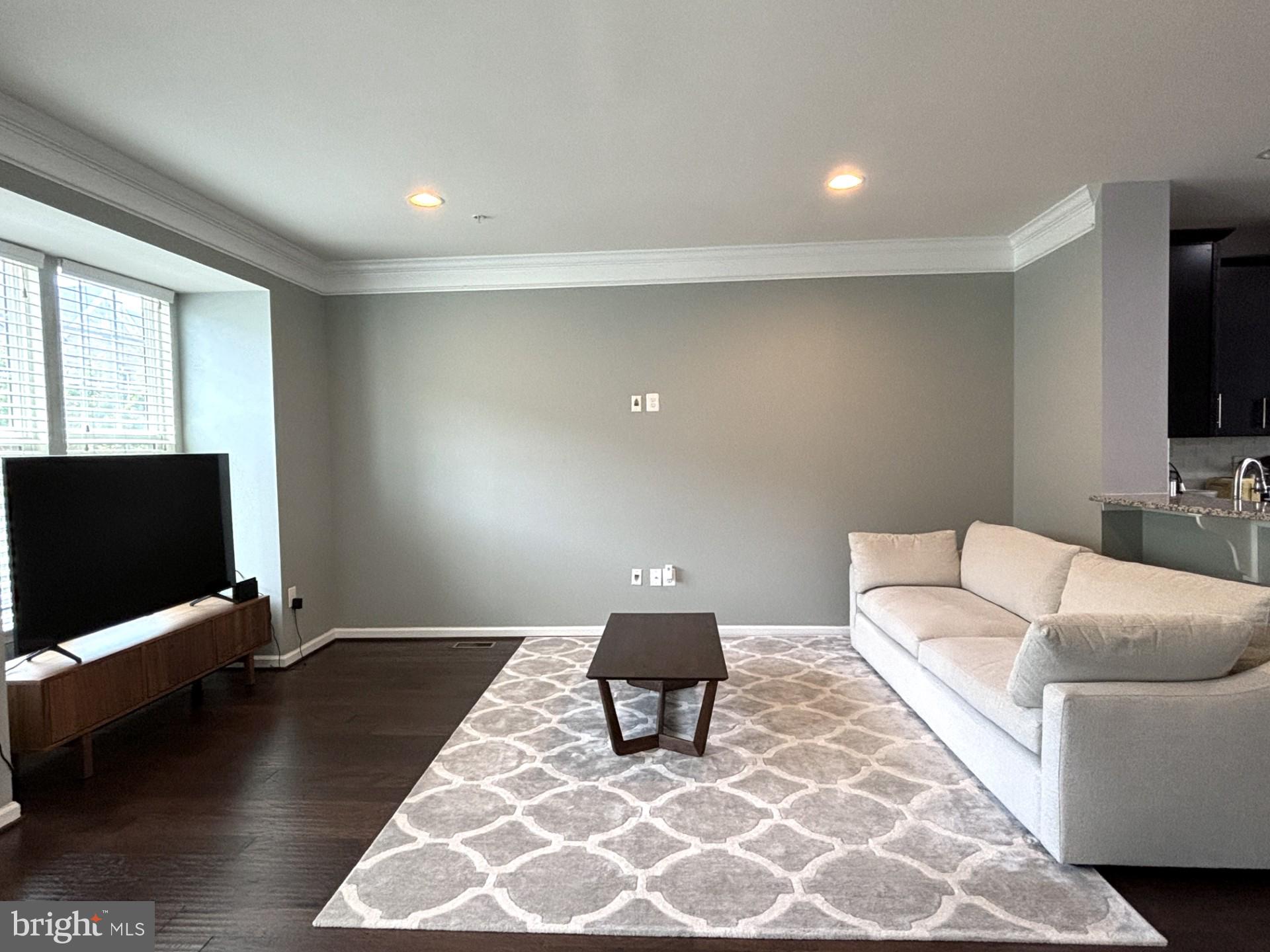 5302 STREAM BANK LANE