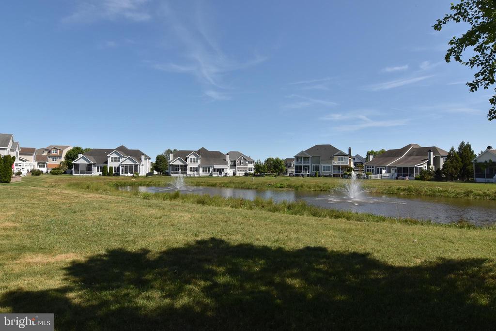 35103 ROEBUCK LANE