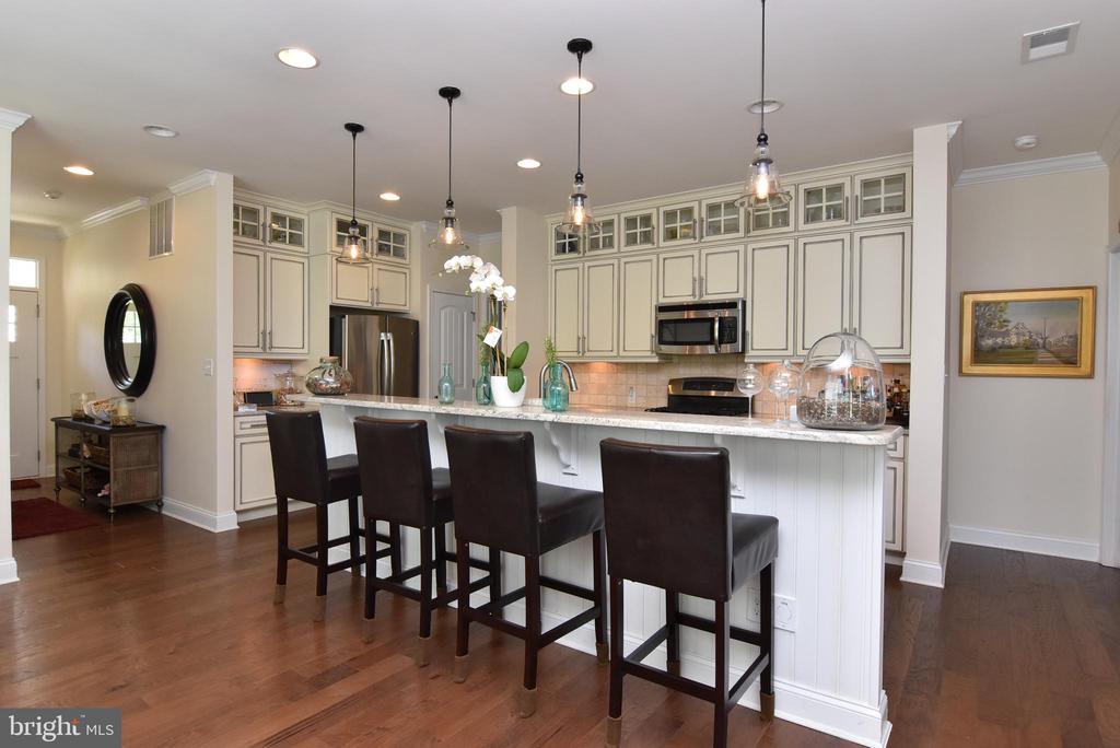 35103 ROEBUCK LANE