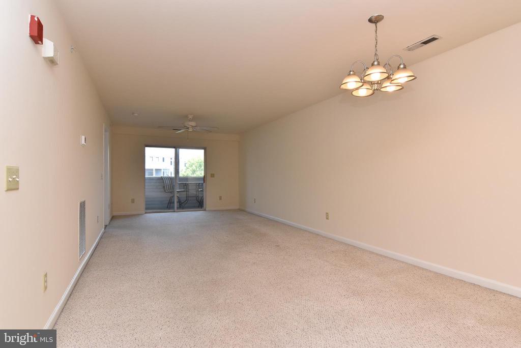 3500 SANIBEL CIRCLE Unit: 3516