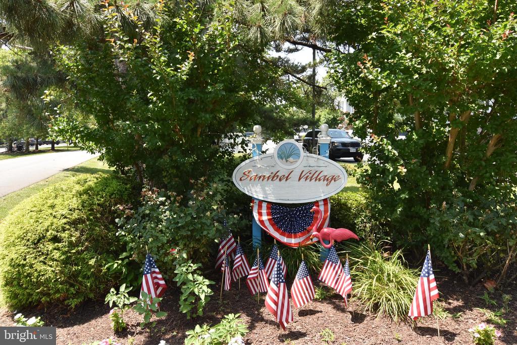 3500 SANIBEL CIRCLE Unit: 3516