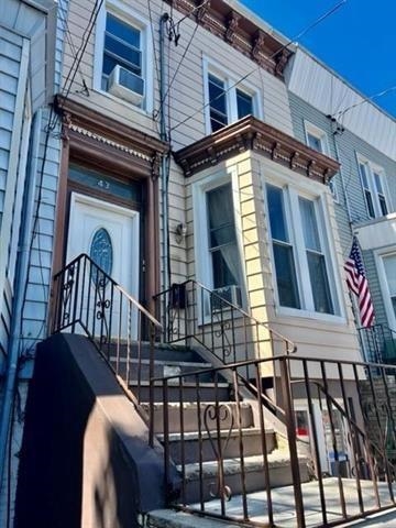 43 SOUTH ST Unit: 2