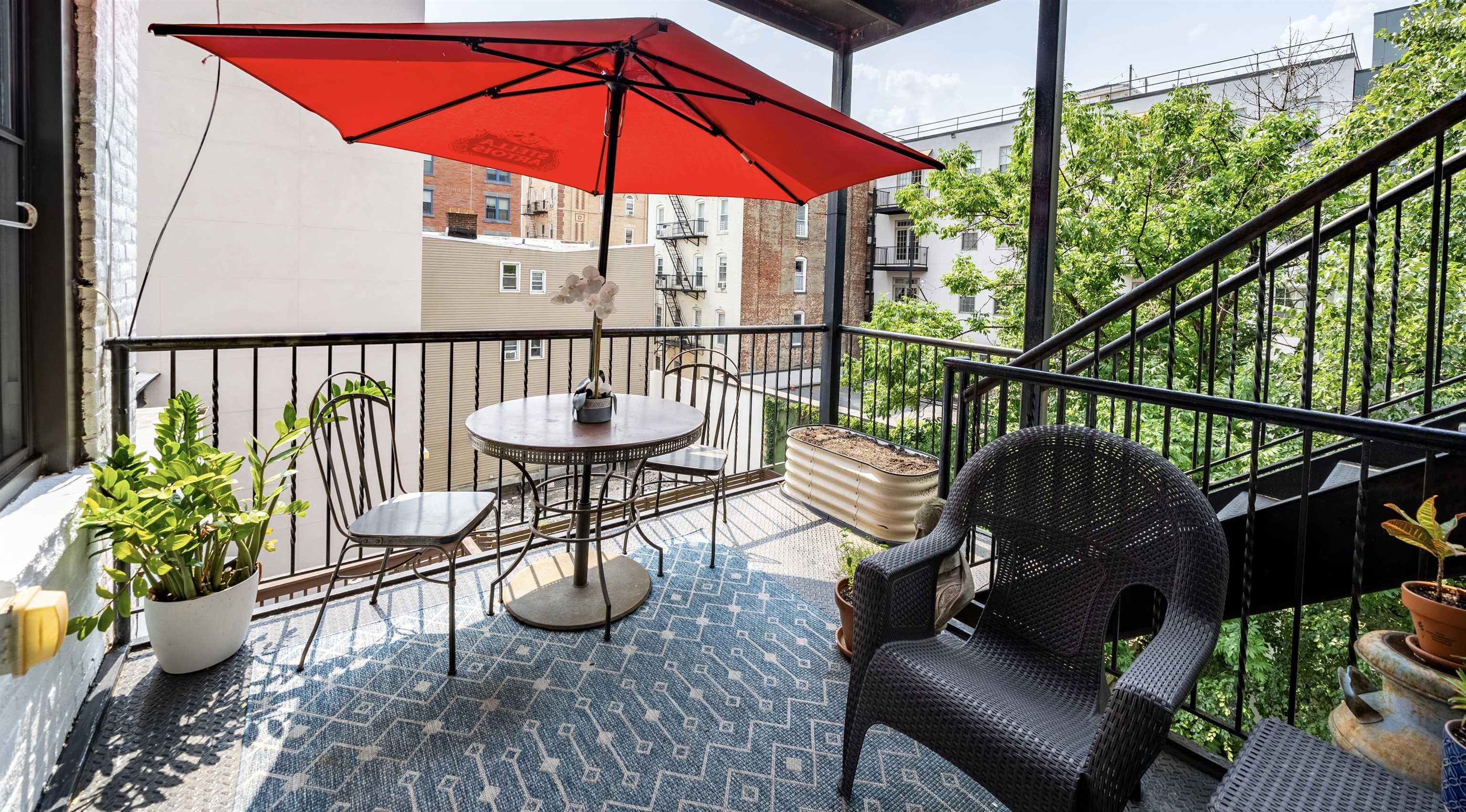 608 MADISON ST Unit: 5