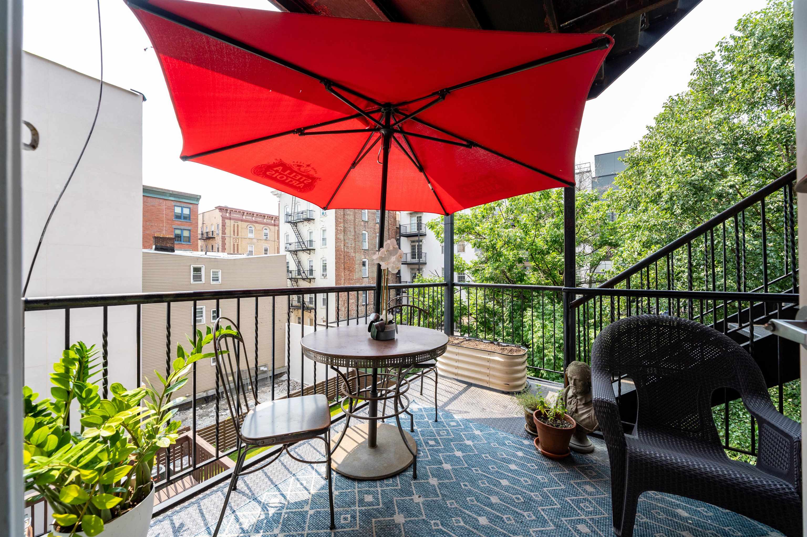 608 MADISON ST Unit: 5