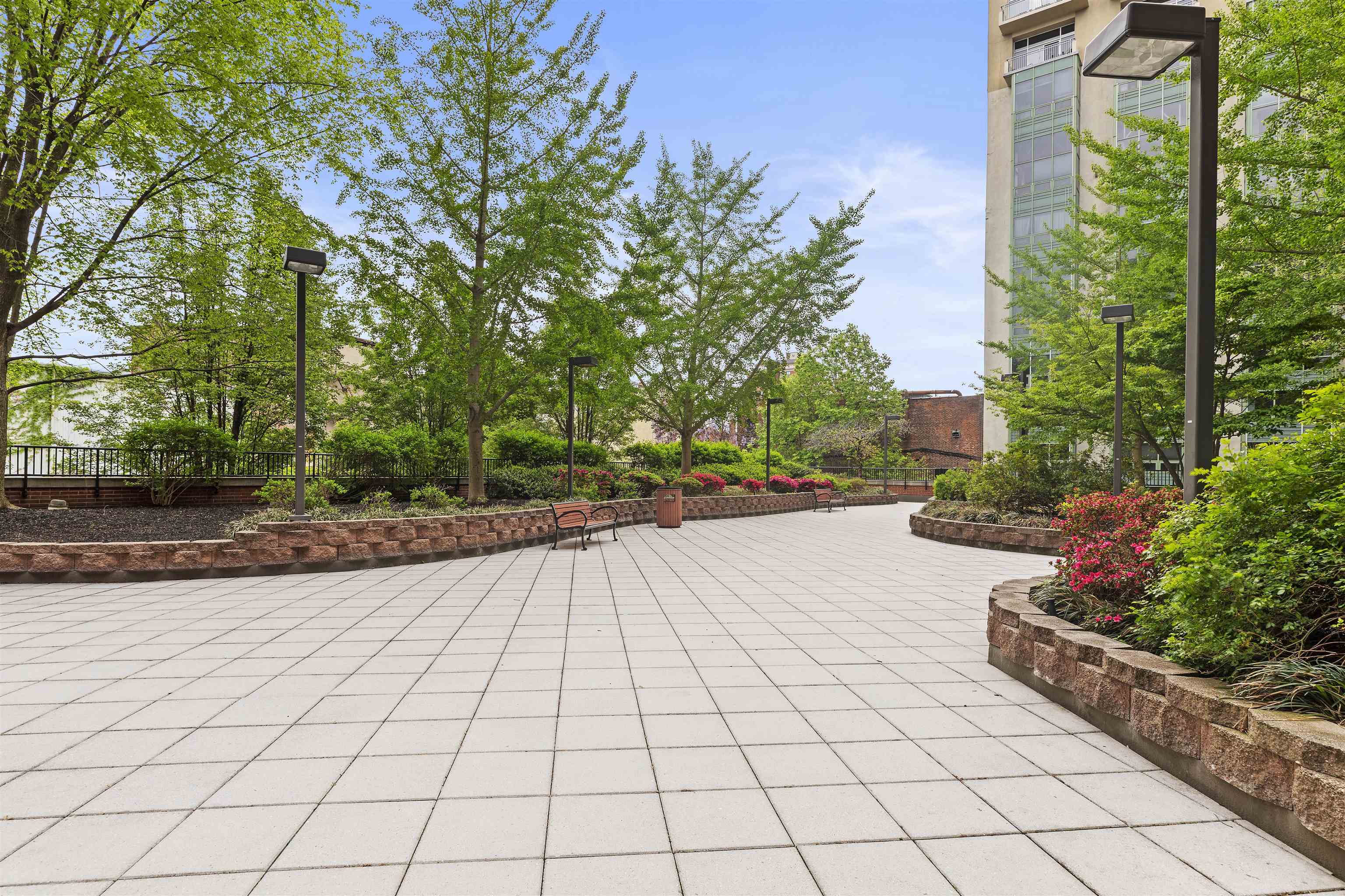 700 GROVE ST Unit: 10G