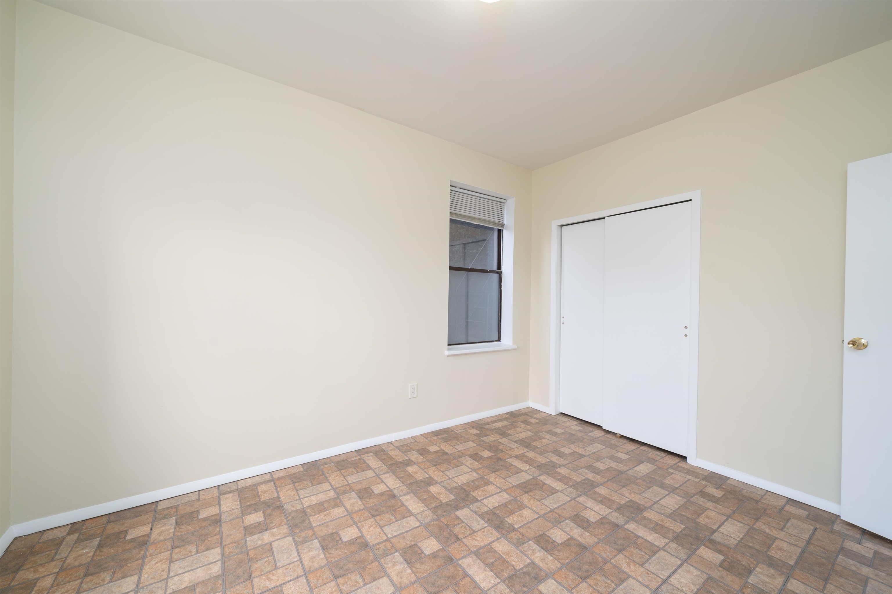 6601 BROADWAY Unit: A5