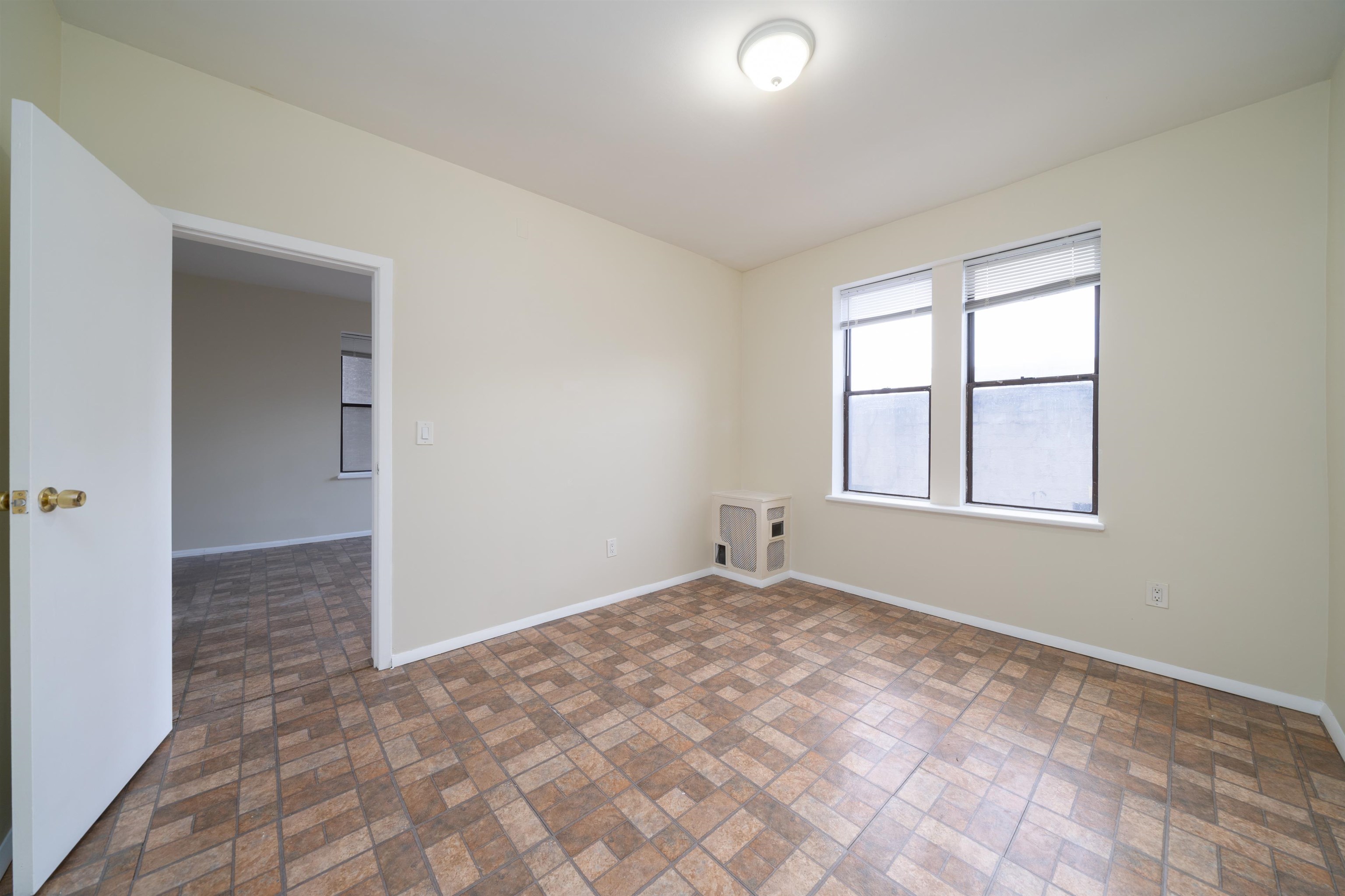 6601 BROADWAY Unit: A5