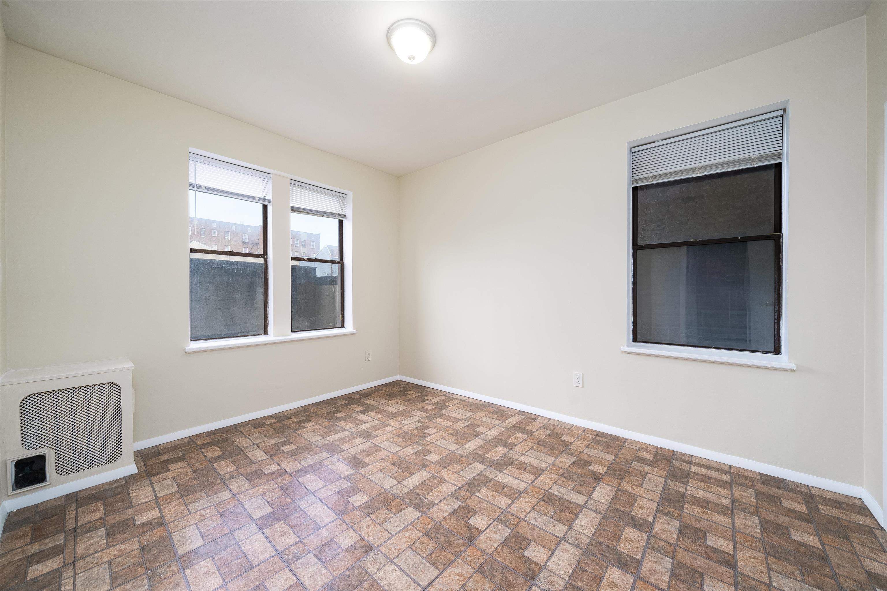 6601 BROADWAY Unit: A5