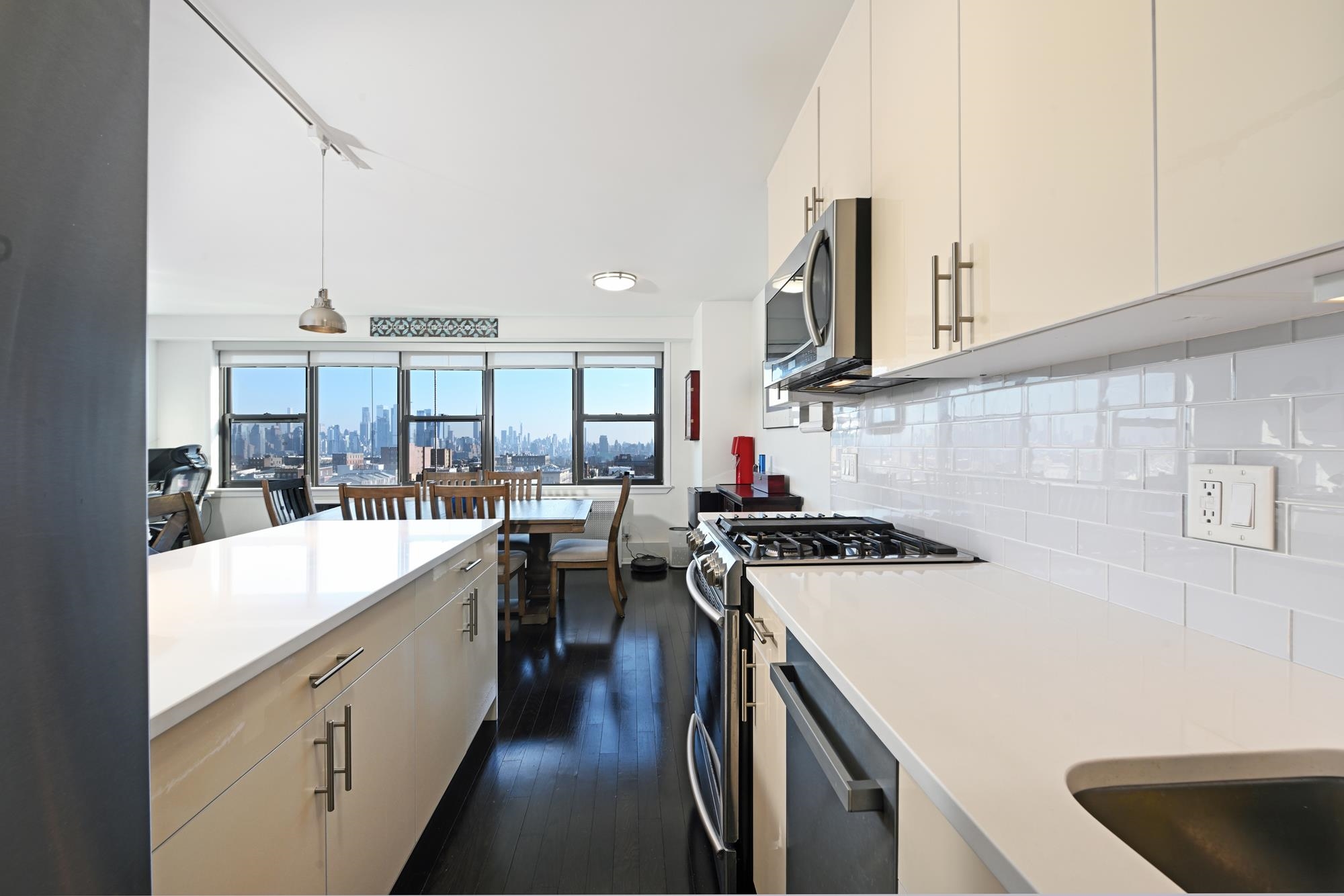 500 CENTRAL AVE Unit: 1002