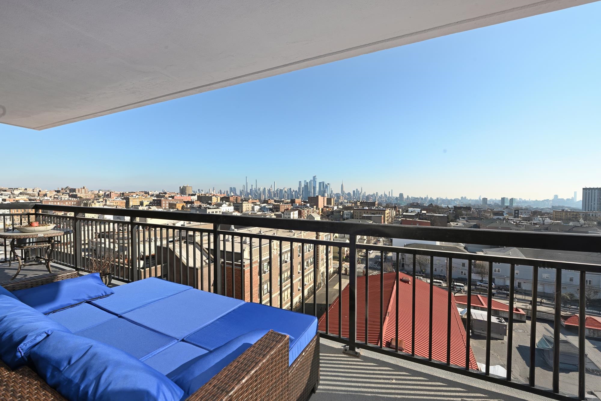 500 CENTRAL AVE Unit: 1002