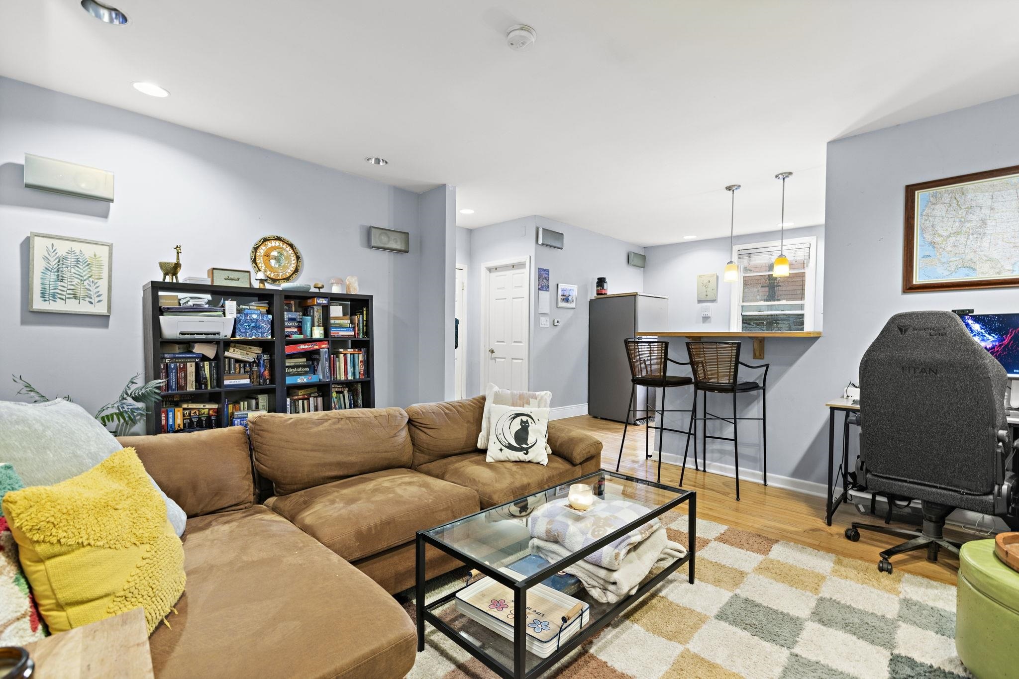358 14TH ST Unit: 1