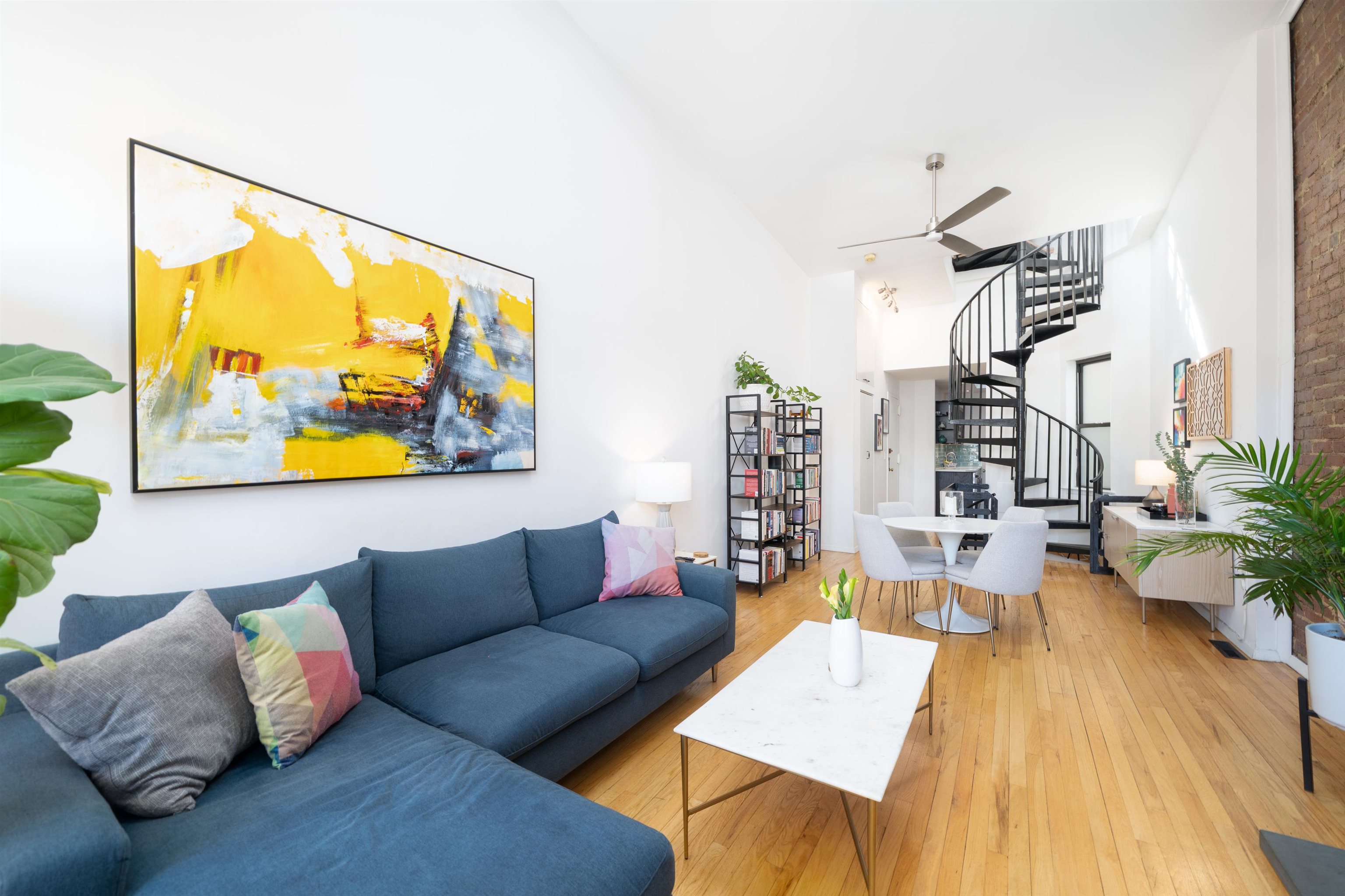227 BAY ST Unit: 4C