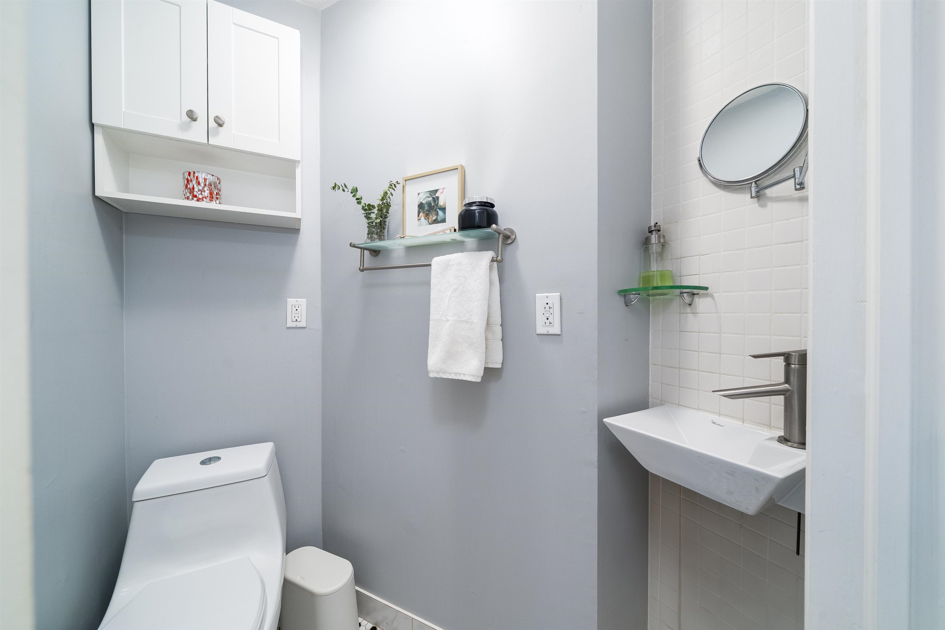 227 BAY ST Unit: 4C
