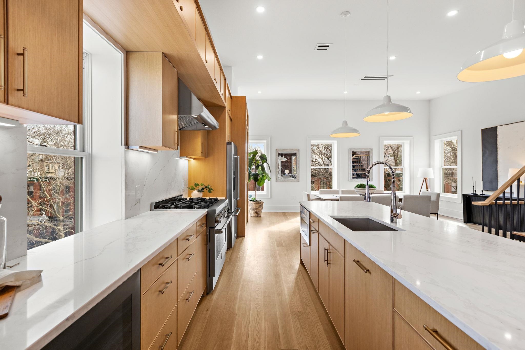 647 JERSEY AVE Unit: 2
