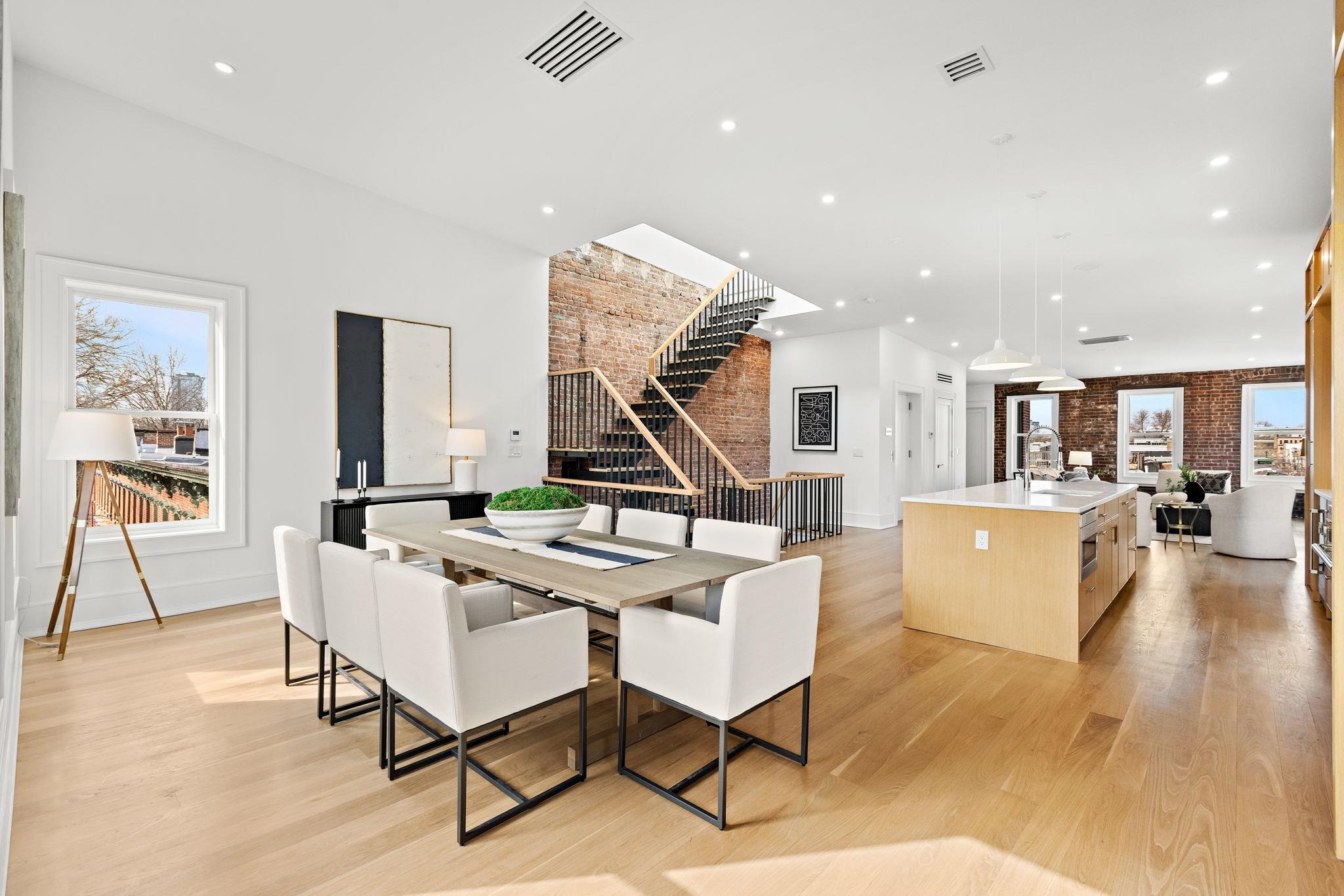 647 JERSEY AVE Unit: 2
