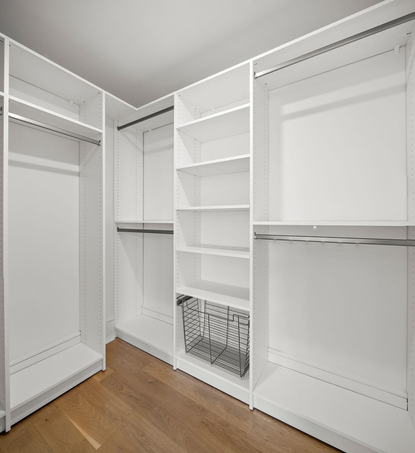 647 JERSEY AVE Unit: 2