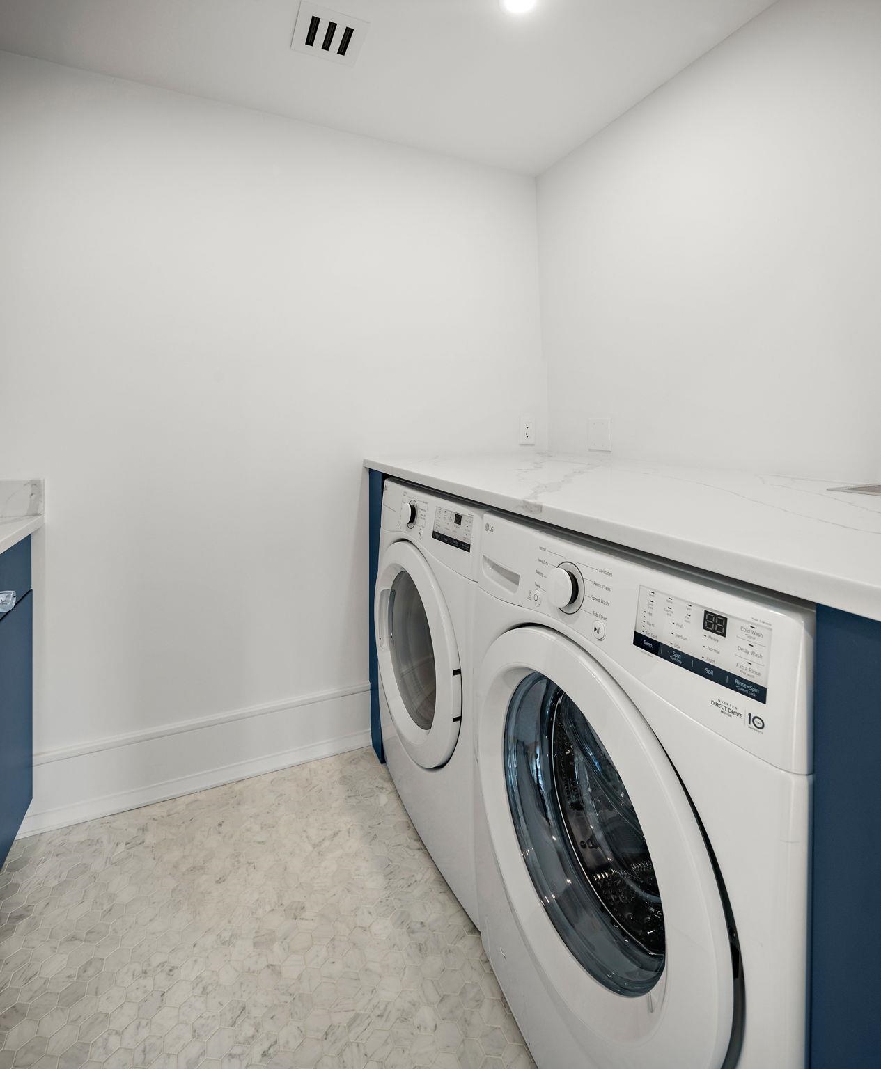 647 JERSEY AVE Unit: 2