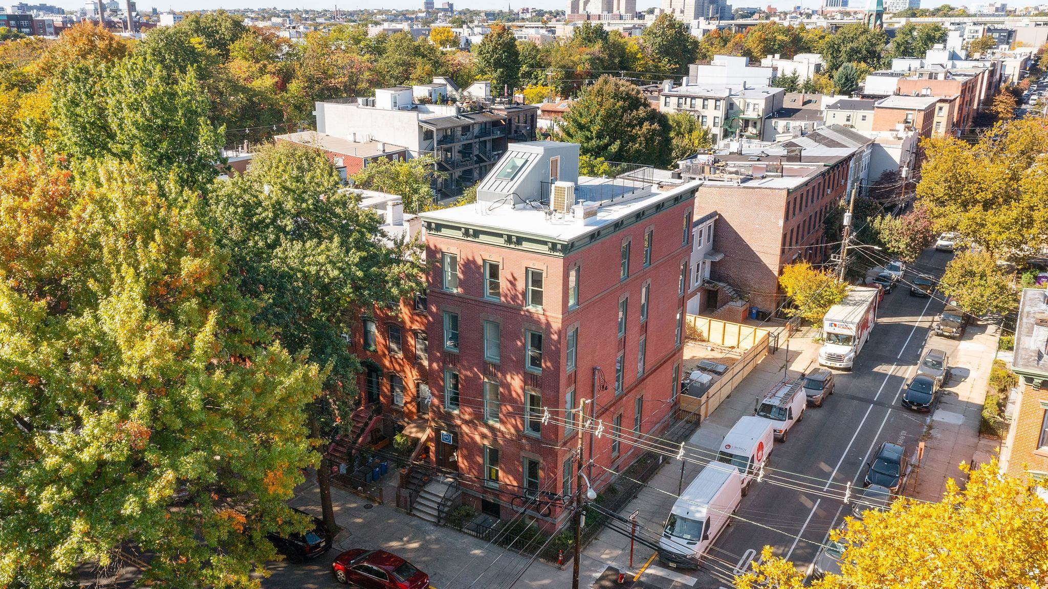 647 JERSEY AVE Unit: 2