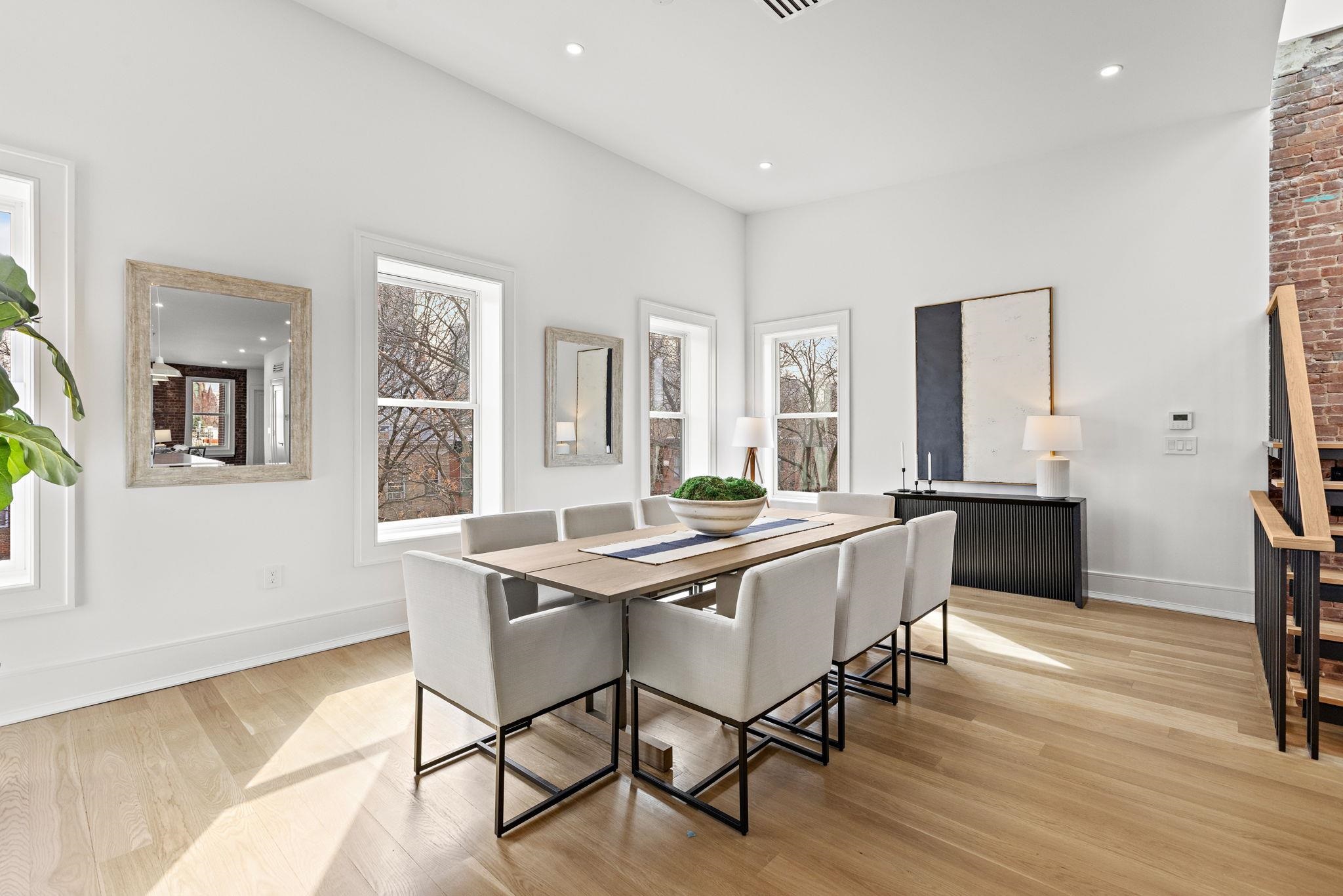 647 JERSEY AVE Unit: 2
