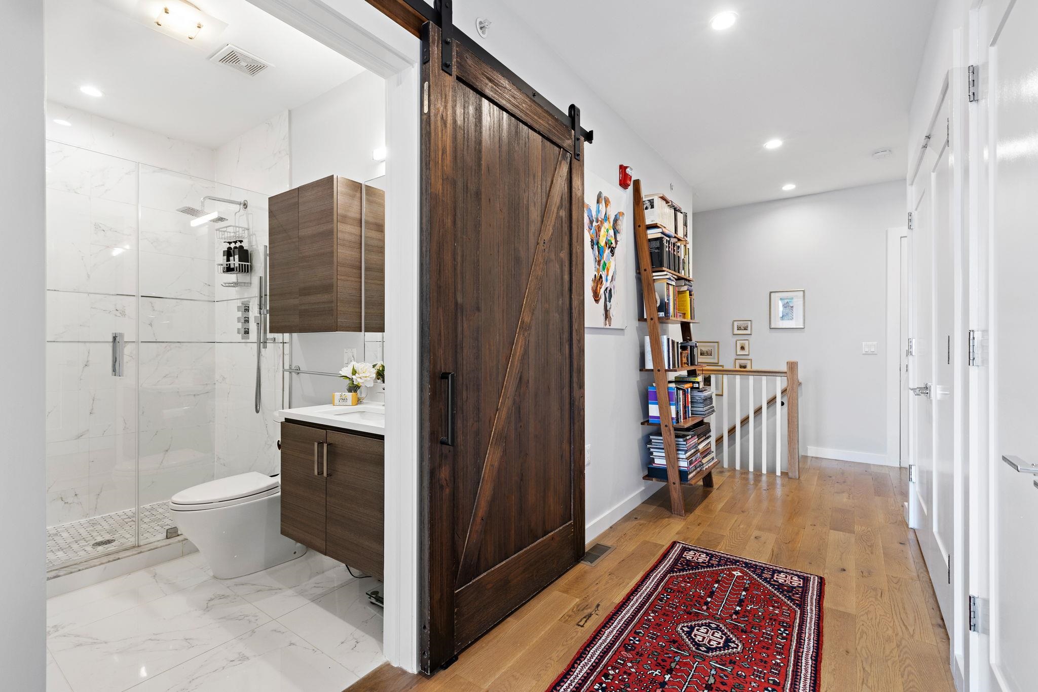 502 MONROE ST Unit: 401