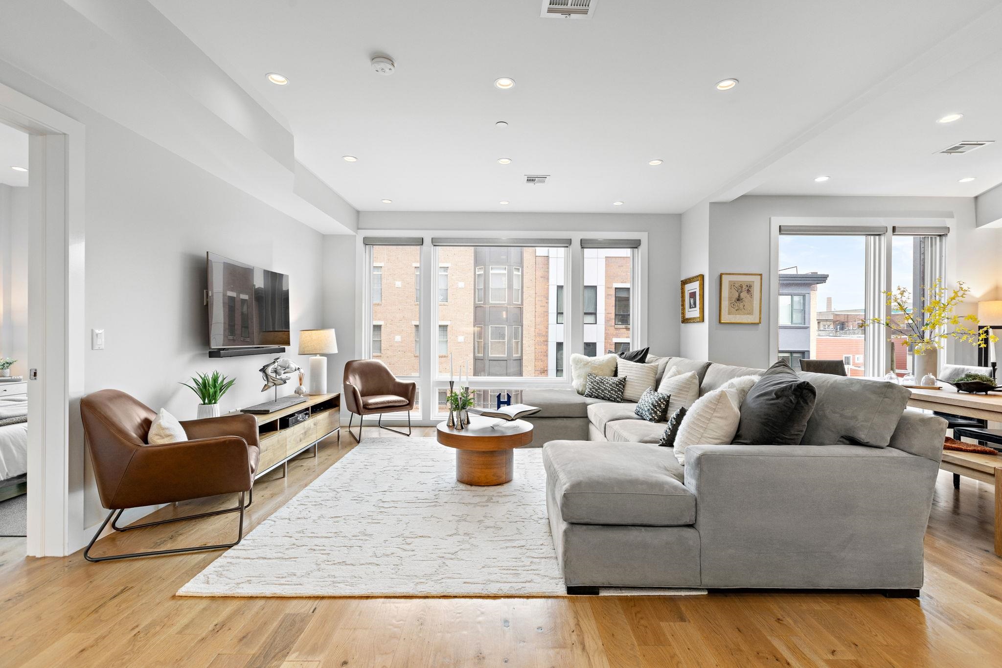 502 MONROE ST Unit: 401