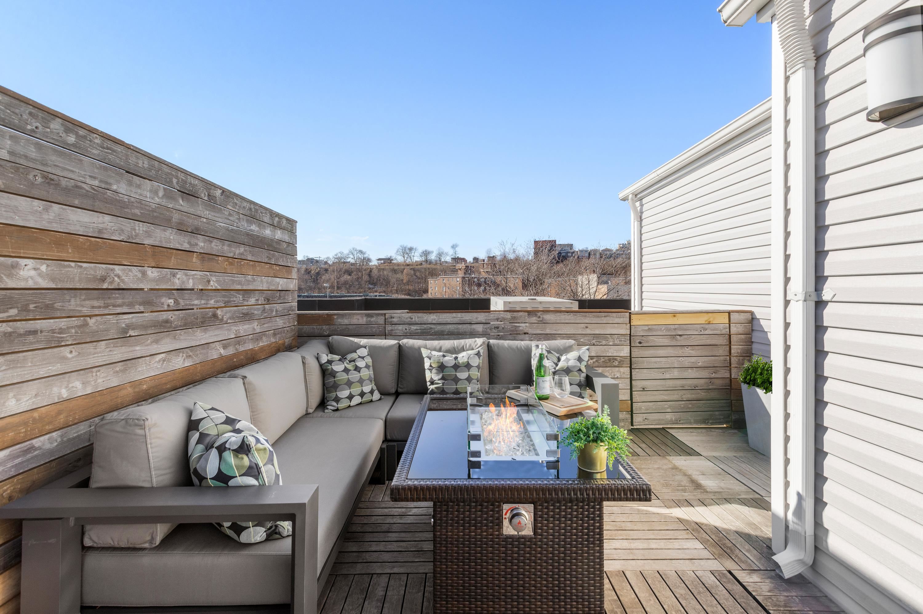 502 MONROE ST Unit: 401