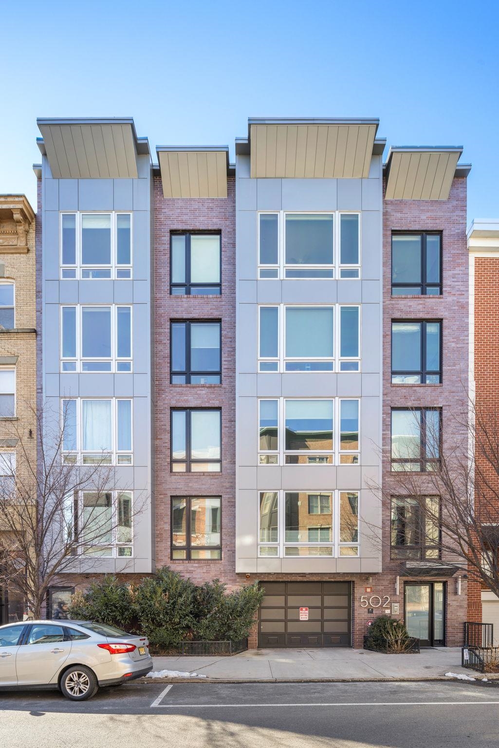 502 MONROE ST Unit: 401