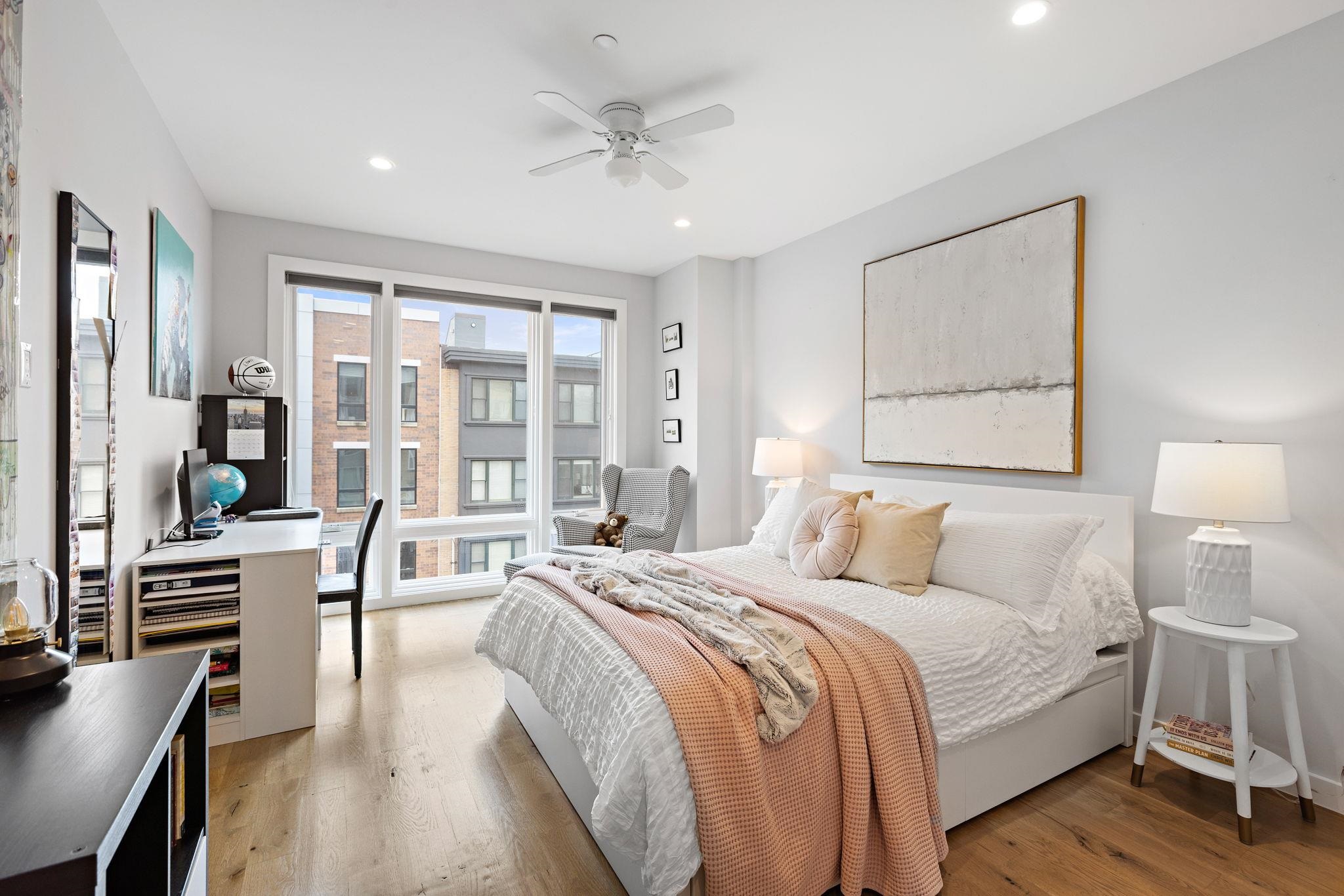 502 MONROE ST Unit: 401